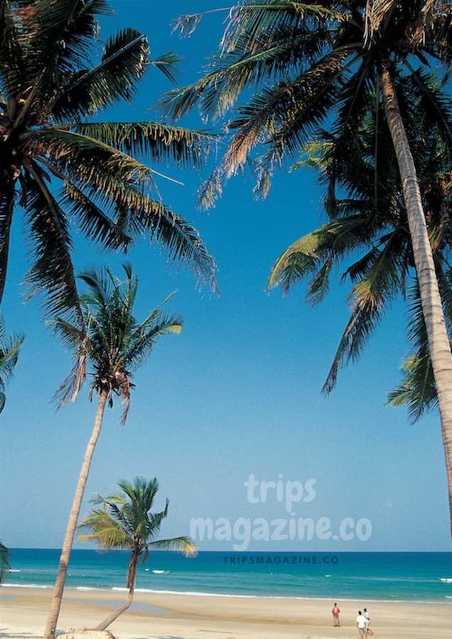 หาดบ้านกรูด บรรยากาศสงบเงียบ น่าพักผ่อน บางสะพาน ประจวบคีรีขันธ์