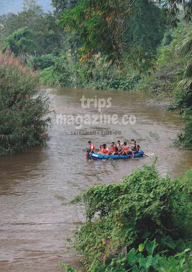 ล่องแก่งเรือยางต้นน้ำเพชร แก่งกระจาน เพชรบุรี ระดับไม่ยาก ใช้เวลาไม่นาน เหมาะกับครอบครัว และกลุ่มเพื่อนฝูง