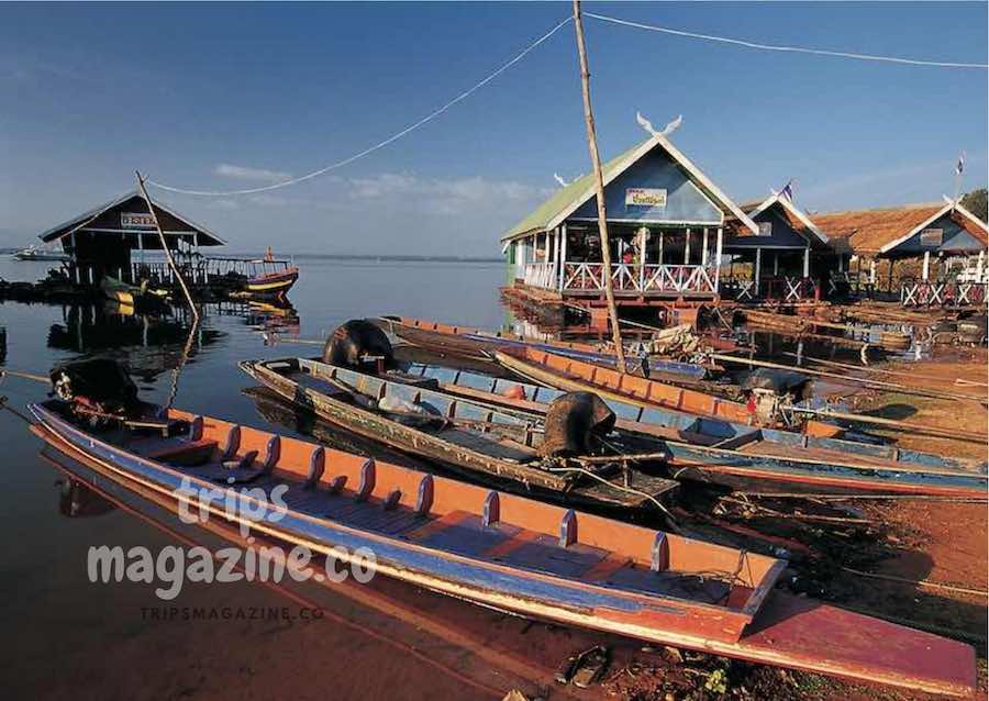 แพพัก ร้านอาหาร ท่าเรือที่ดอยเต่า ขึ้นฝั่งที่นี่ ไปเที่ยวเชียงใหม่ต่อ หรือพักค้างที่นี่อีกคืนก็ได้