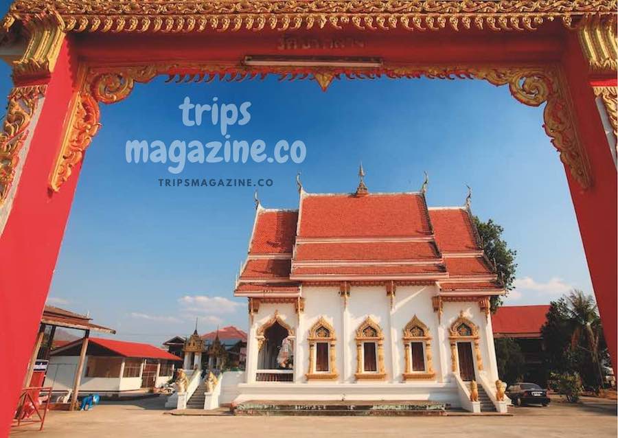 วัดป่ากลาง วัดมัชฌิมาราม พระอุโบสถศิลปะผสมผสานรัตนโกสินทร์และล้านช้าง มีห้องน้ำสไตล์ฝรั่งเศสที่สร้างไว้ตั้งแต่ยุคล่าอาณานิคม