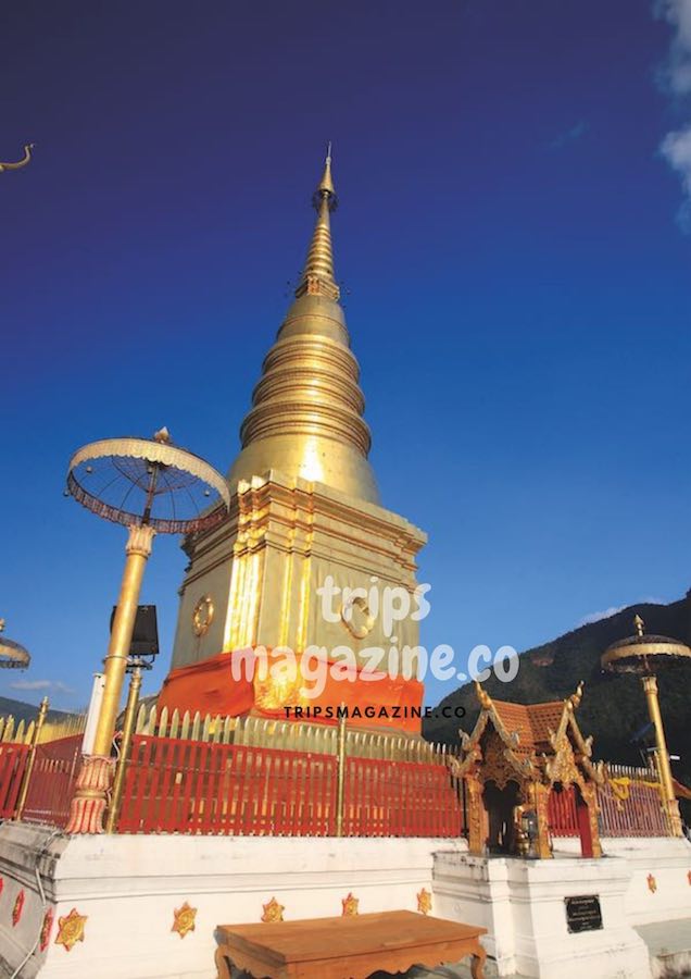 วัดพระธาตุแก่งสร้อย มีพระธาตุเก่าแก่อายุ 1,200 ปี เชื่อว่าอยู่ในยุคเดียวกับนครหริภุญไชย